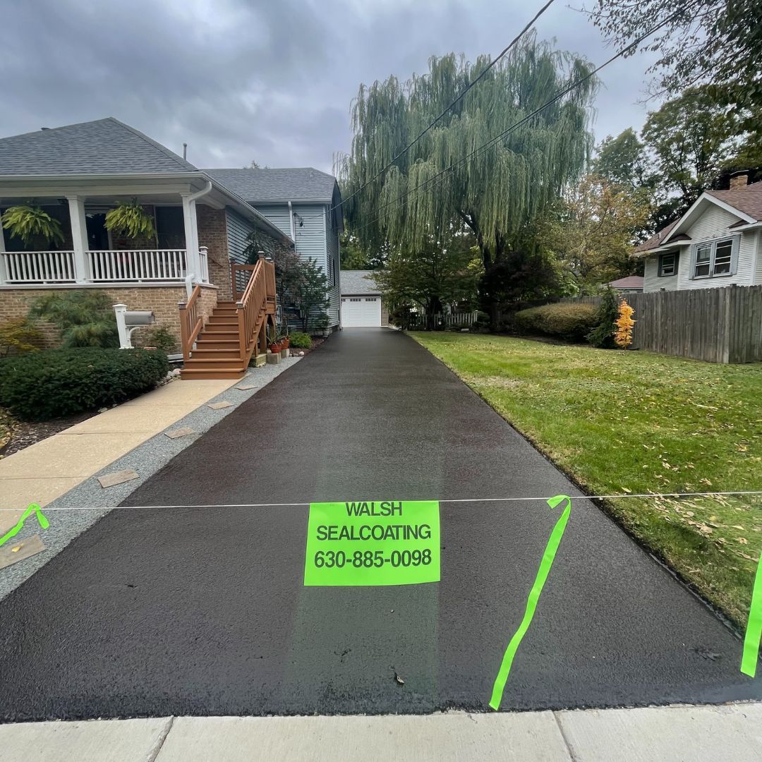 The Benefits of Sealcoating for Driveways in Extreme Weather Climates